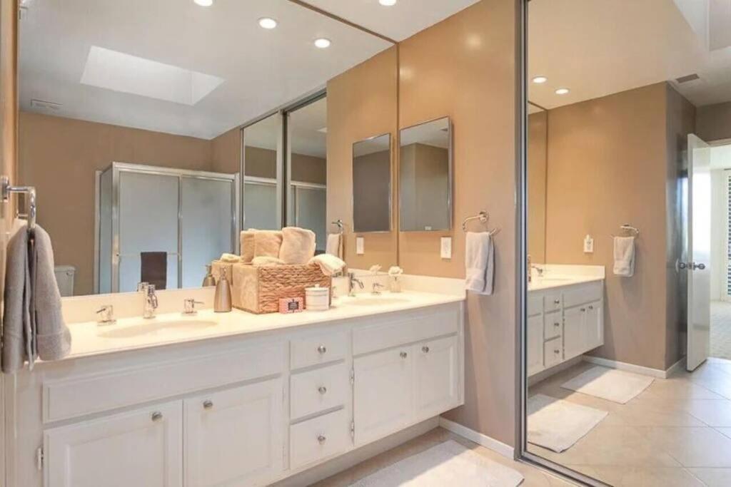 Private Country Club Condo On Awesome Golf Course! Palm Desert Extérieur photo