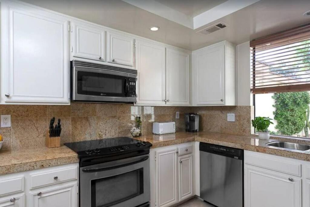 Private Country Club Condo On Awesome Golf Course! Palm Desert Extérieur photo